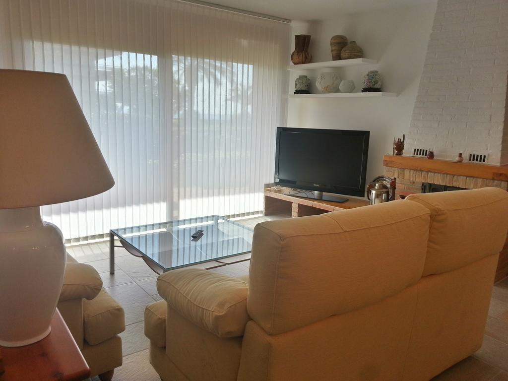 Apartaments Maritim Torre Valentina 산 안토니 드 칼론헤 객실 사진